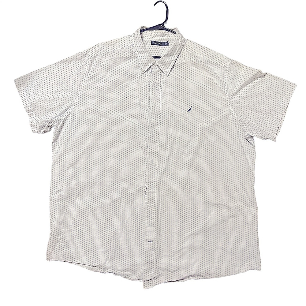 Men a big and Tall 4xl no pet, non smoker. Like new